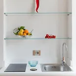 Apartment - Posizione Unica Nella Piazza Principale *