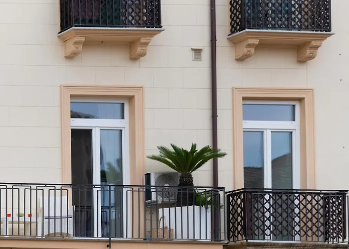 - Posizione Unica Nella Piazza Principale Apartment *