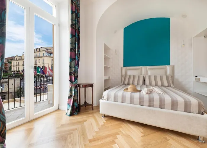 - Posizione Unica Nella Piazza Principale Apartment *